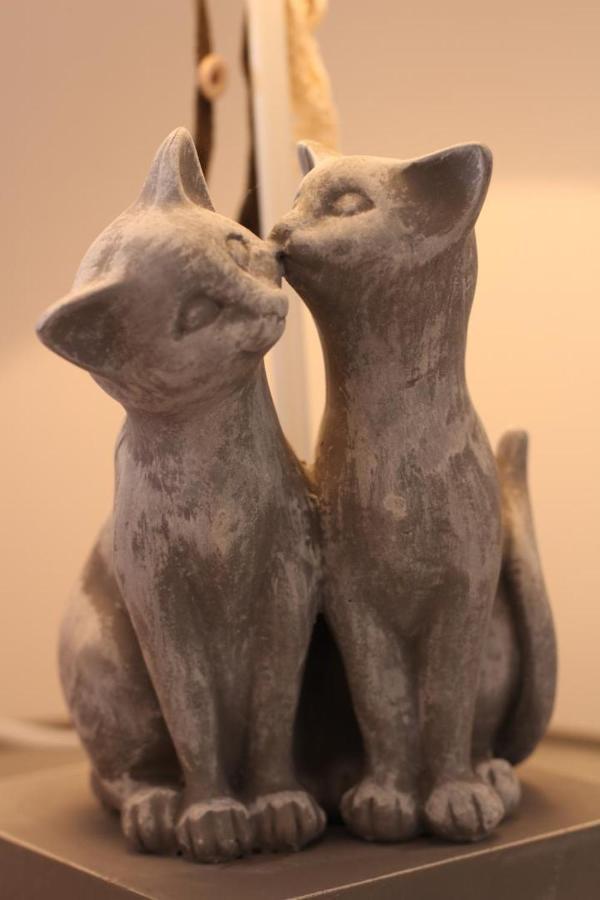 Au Coeur Du Chat Perche Arnay-le-Duc Kültér fotó