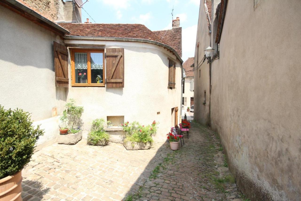 Au Coeur Du Chat Perche Arnay-le-Duc Kültér fotó